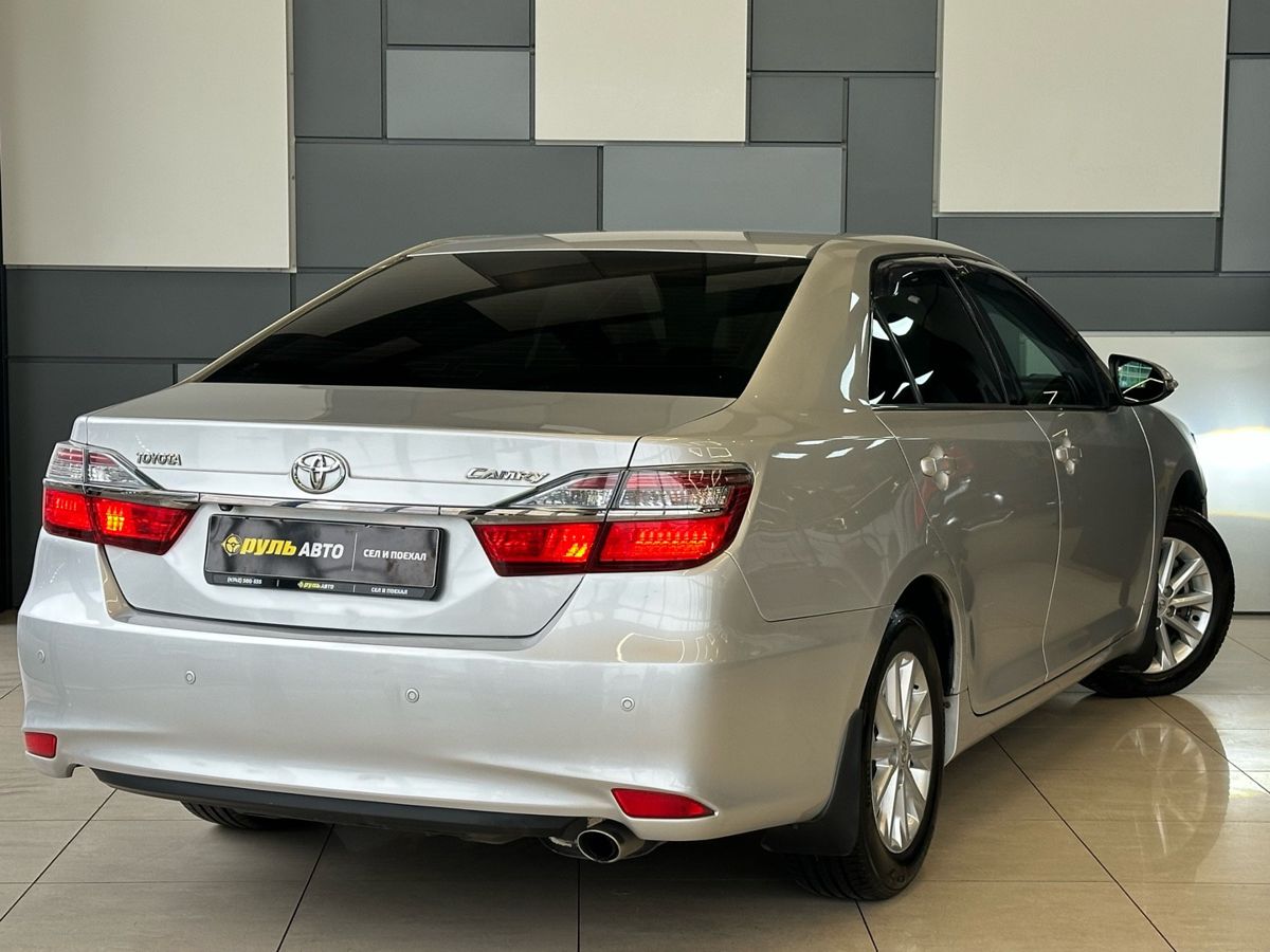 Toyota Camry 2016