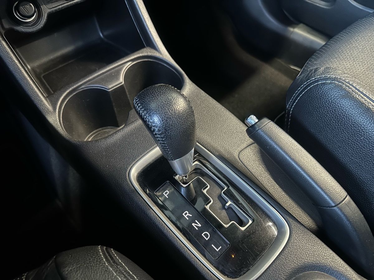 Mitsubishi Outlander 2016