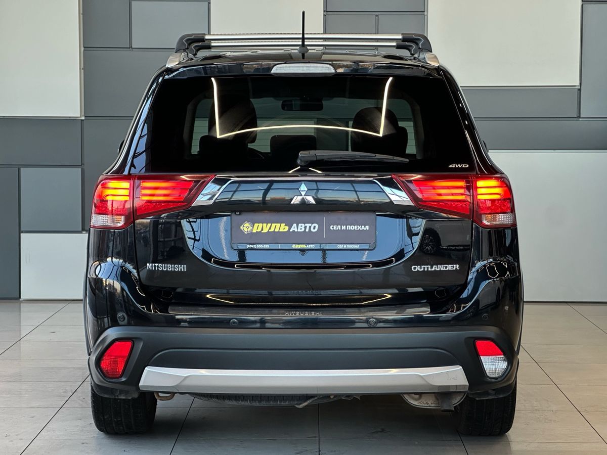 Mitsubishi Outlander 2016